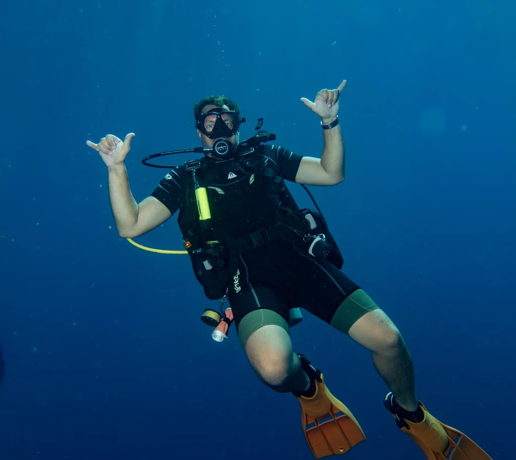 photo - scuba diving in japan