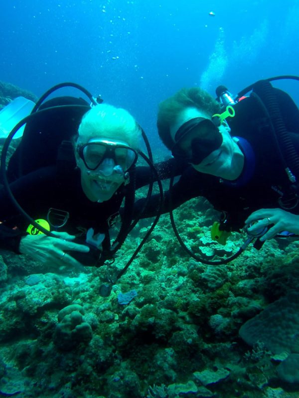 Lovely couple for a day tour around the Kerama Islands